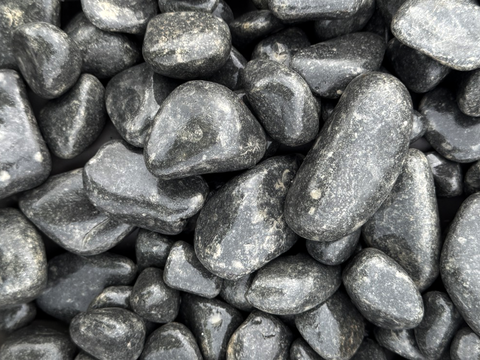 Ebony Pebbles 20mm