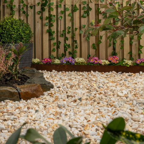 Spanish Gold Chippings 20mm